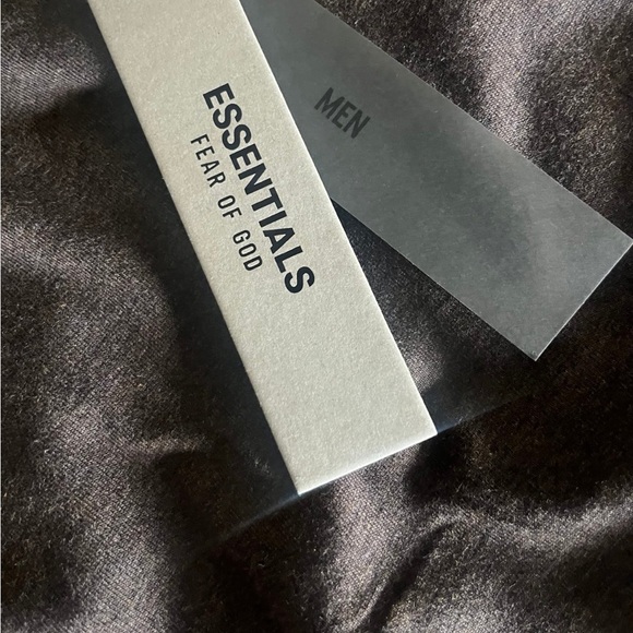 Essentials Fear of God Tee - Picture 2 of 5